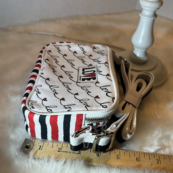 NWT Brighton red white and blue love letter crossbody - Picture 2 of 9